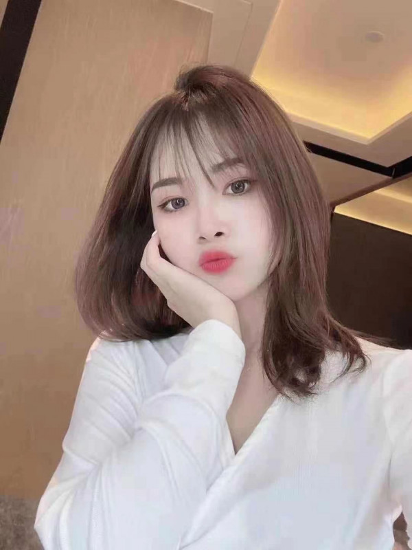 美女小妹超级会放电